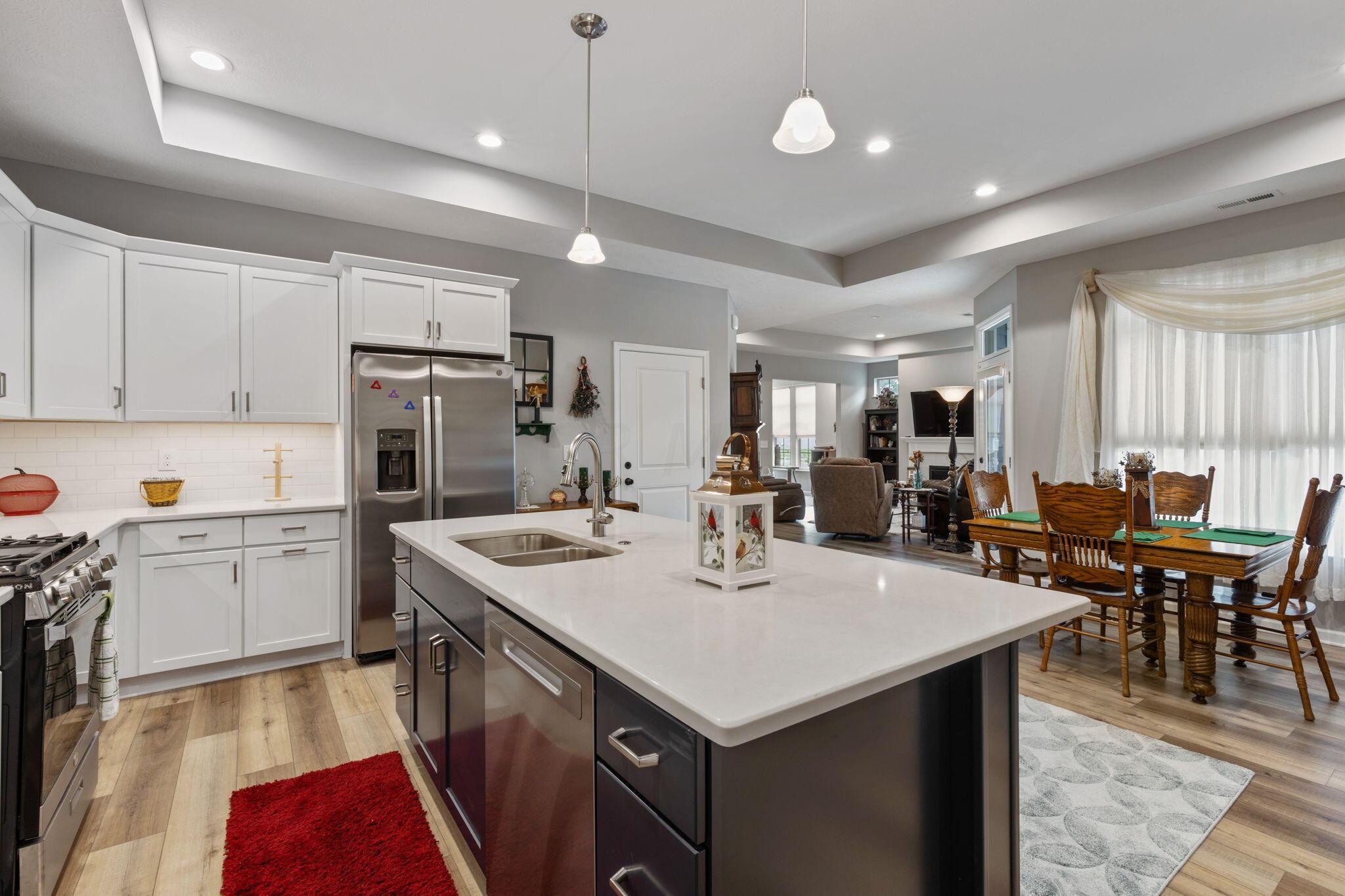 1621 Waterside Drive Circleville, OH 43113 - Photo 14 of 37 Kitchen