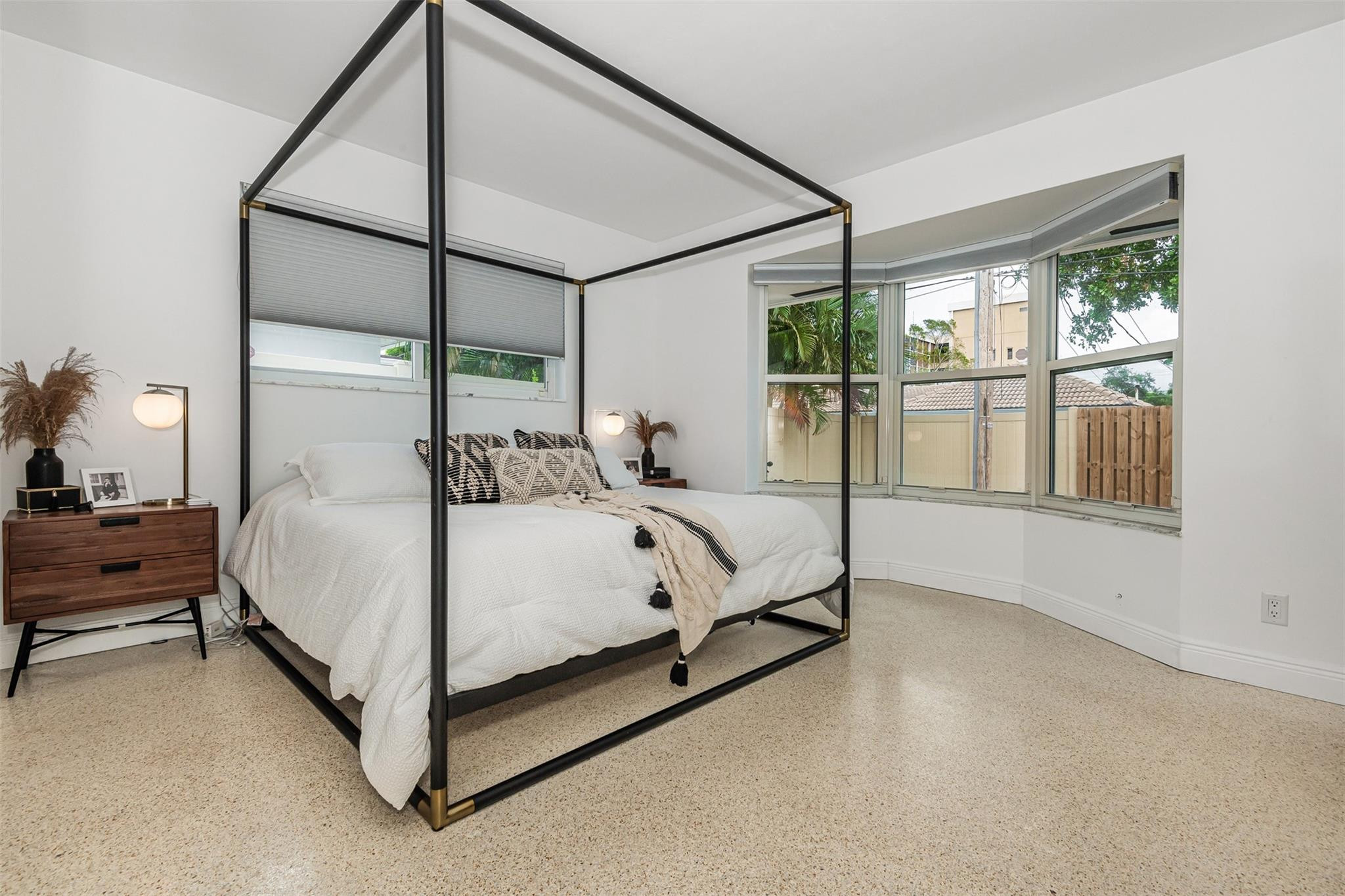 6340 Northeast 21st Road Fort Lauderdale, FL 33308 - Photo 16 of 29 Photo 16