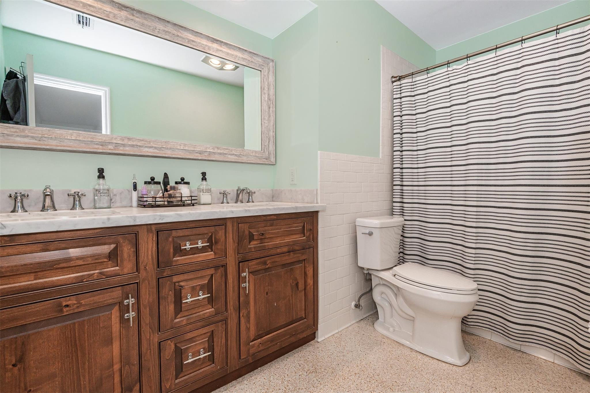 6340 Northeast 21st Road Fort Lauderdale, FL 33308 - Photo 19 of 29 Photo 19