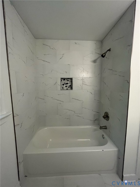 13912 Sterlings Bridge Road Midlothian, VA 23112 - Photo 47 of 47 Contemporary bathroom featuring a white acrylic so