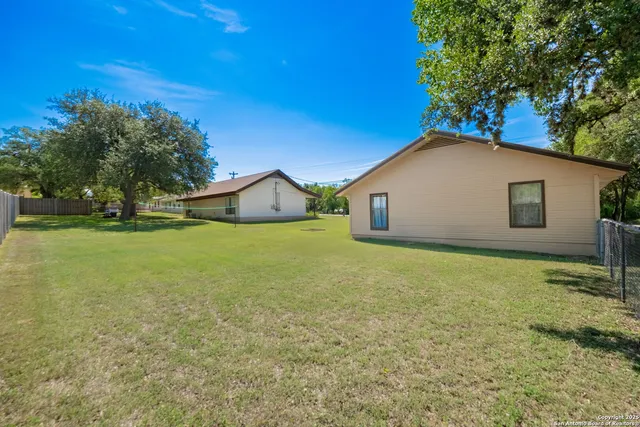 $485,000 | 1016-1022 13th Street, Blanco, TX 78606