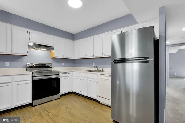 $325,000 | 3 Pickering Court, Unit 202, Germantown, MD 20874