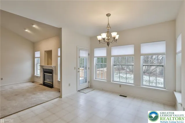 $424,900 | 1384 Hennaberry Lane, Easton, PA 18040