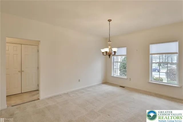 $424,900 | 1384 Hennaberry Lane, Easton, PA 18040