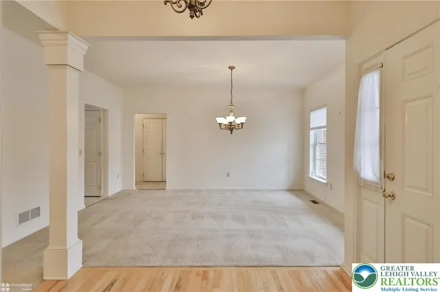 $424,900 | 1384 Hennaberry Lane, Easton, PA 18040