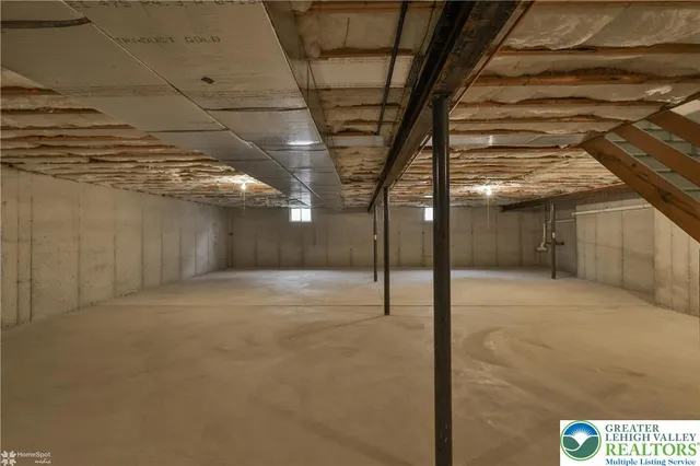 $424,900 | 1384 Hennaberry Lane, Easton, PA 18040