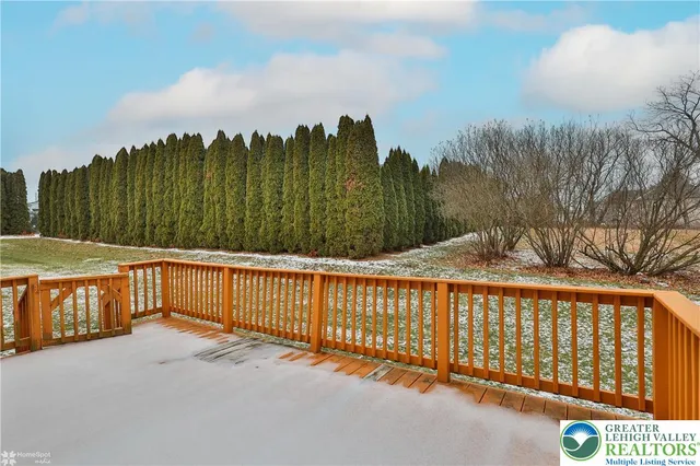 $424,900 | 1384 Hennaberry Lane, Easton, PA 18040