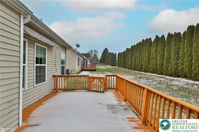 $424,900 | 1384 Hennaberry Lane, Easton, PA 18040