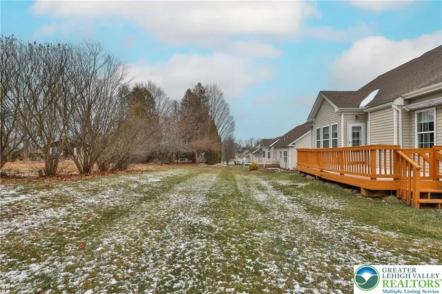 $424,900 | 1384 Hennaberry Lane, Easton, PA 18040