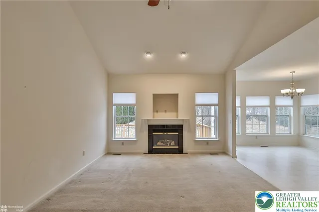 $424,900 | 1384 Hennaberry Lane, Easton, PA 18040