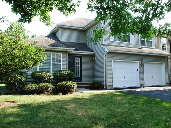 $3,800 | 12 Roxiticus Court, Annandale, NJ 08801