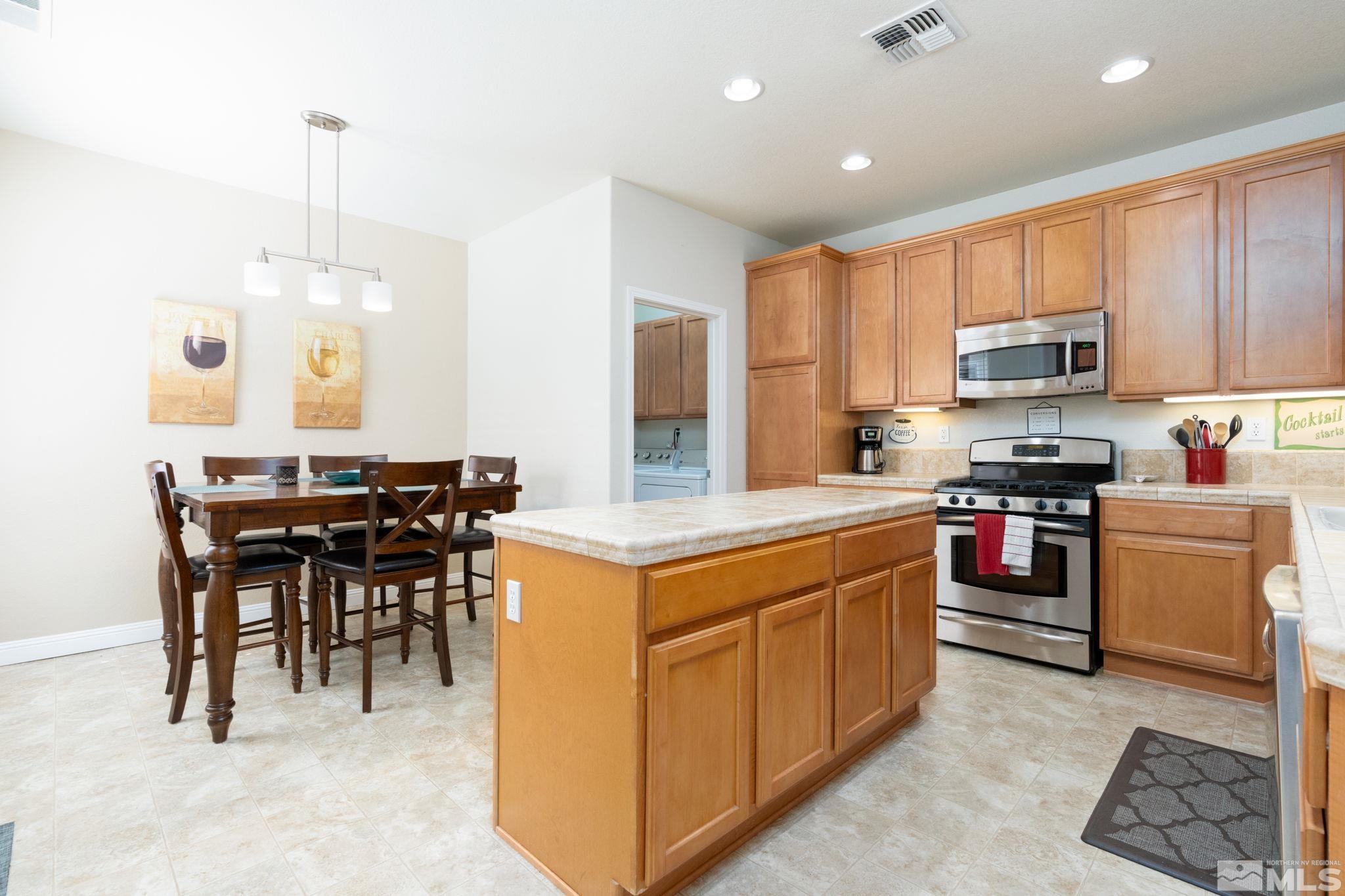 401 Sysonby Court Reno, NV 89521 - Photo 6 of 25 Photo 6