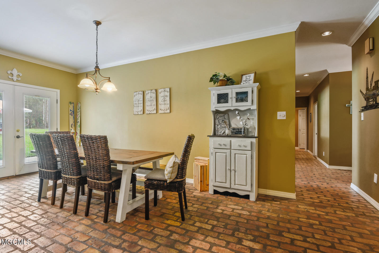 16276 McKay Road Gulfport, MS 39503 - Photo 12 of 28 012_1600x1067_mls_1600x1067