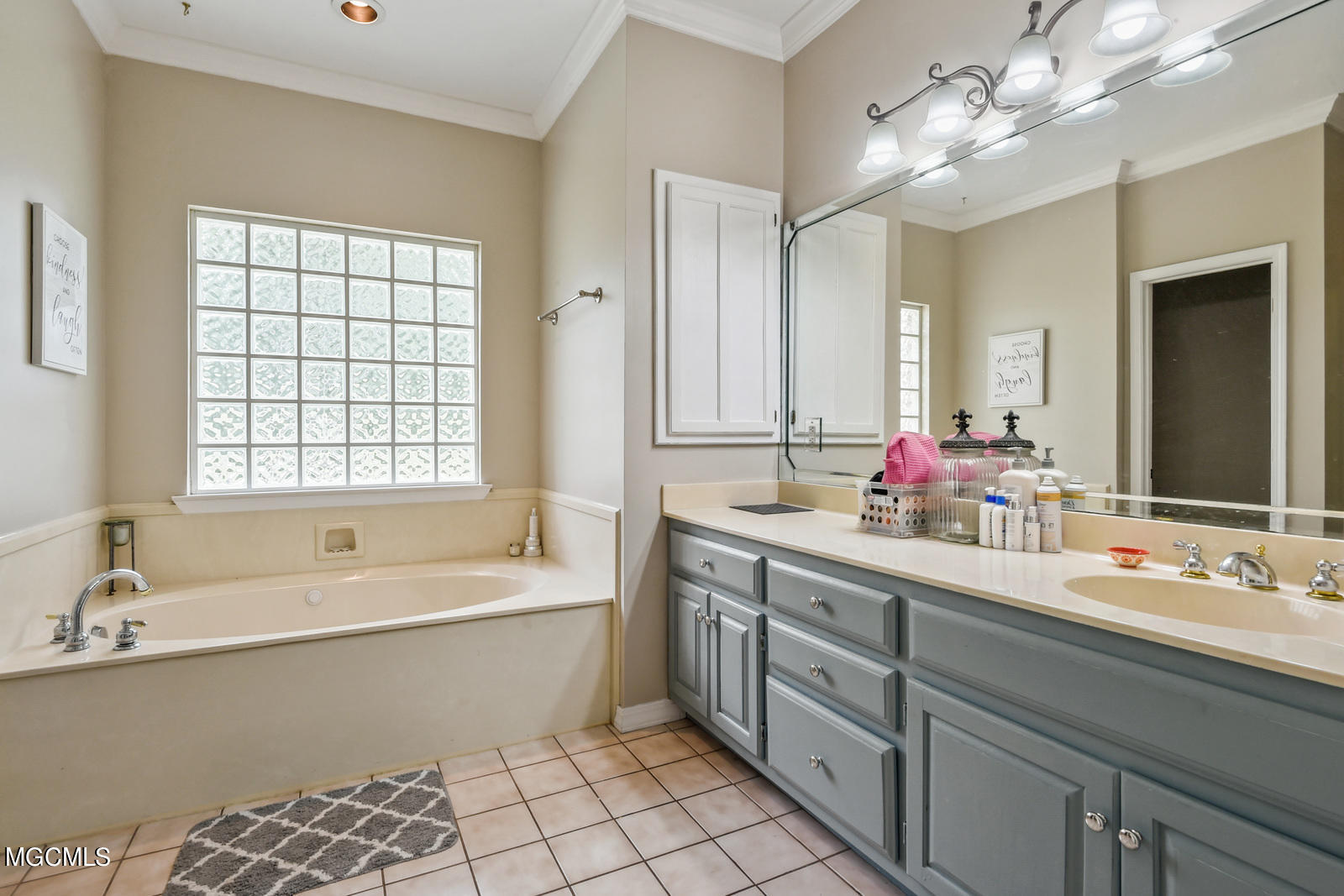16276 McKay Road Gulfport, MS 39503 - Photo 14 of 28 014_1600x1067_mls_1600x1067