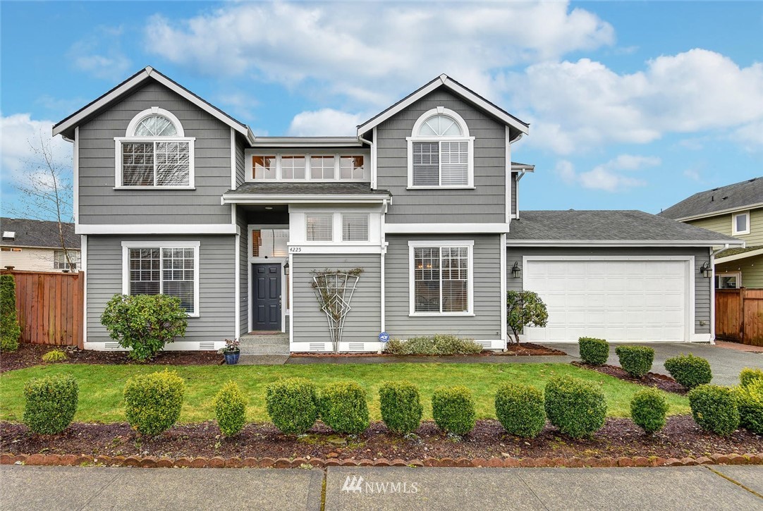 4225 Northeast 8th Street Renton, WA 98059 - Photo 1 of 25 Gallery Image 1