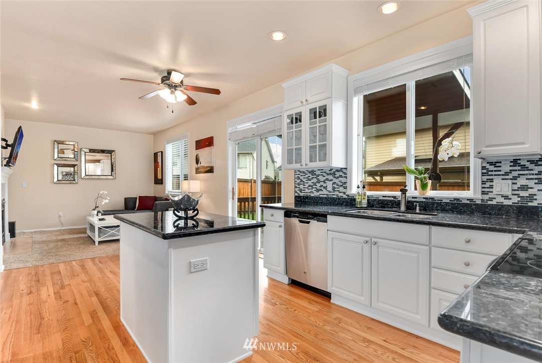 4225 Northeast 8th Street Renton, WA 98059 - Photo 13 of 25 Gallery Image 13