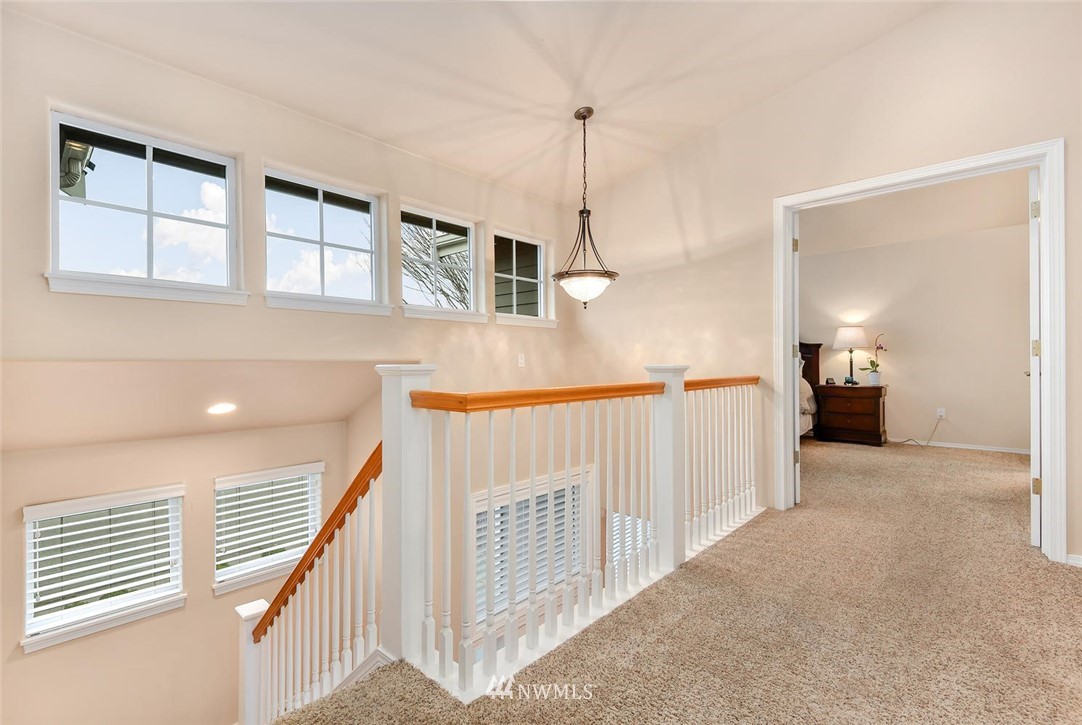 4225 Northeast 8th Street Renton, WA 98059 - Photo 16 of 25 Gallery Image 16