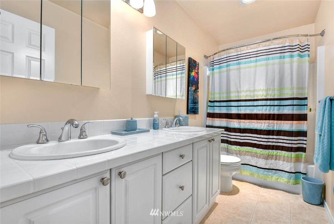 4225 Northeast 8th Street Renton, WA 98059 - Photo 20 of 25 Gallery Image 20