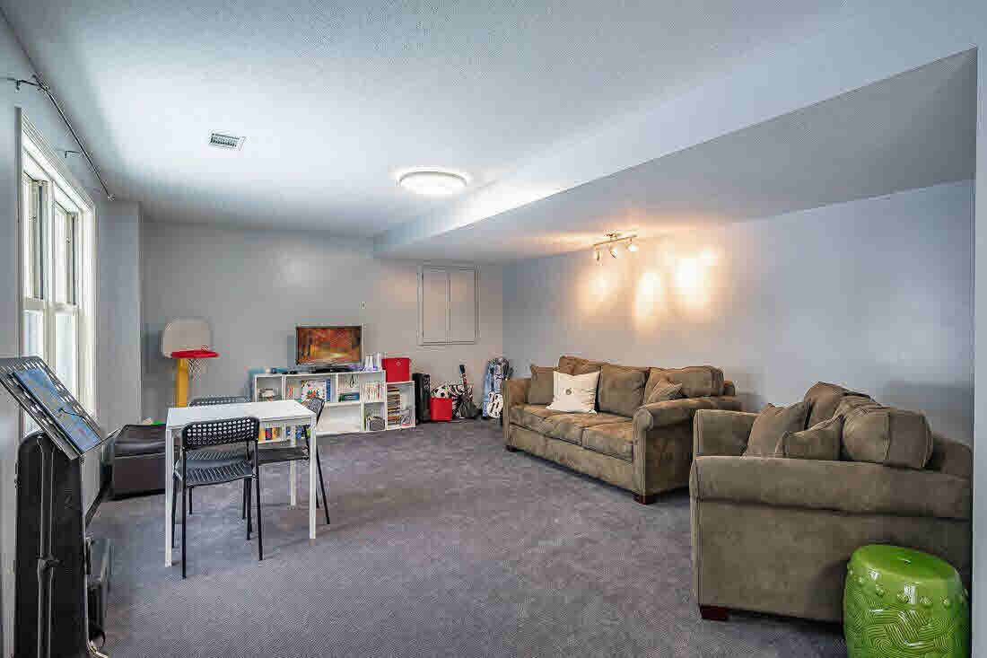 1800 Plum Tree Road Bettendorf, IA 52722 - Photo 15 of 24 Gallery Image 15