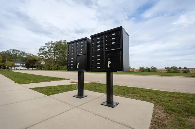 $98,818 | 2623 Woodside Drive, Beloit, WI 53511