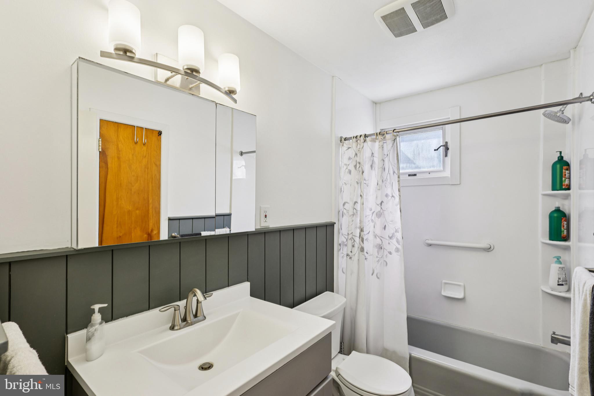 1407 Trenton Harbourton Road Pennington, NJ 08534 - Photo 10 of 31