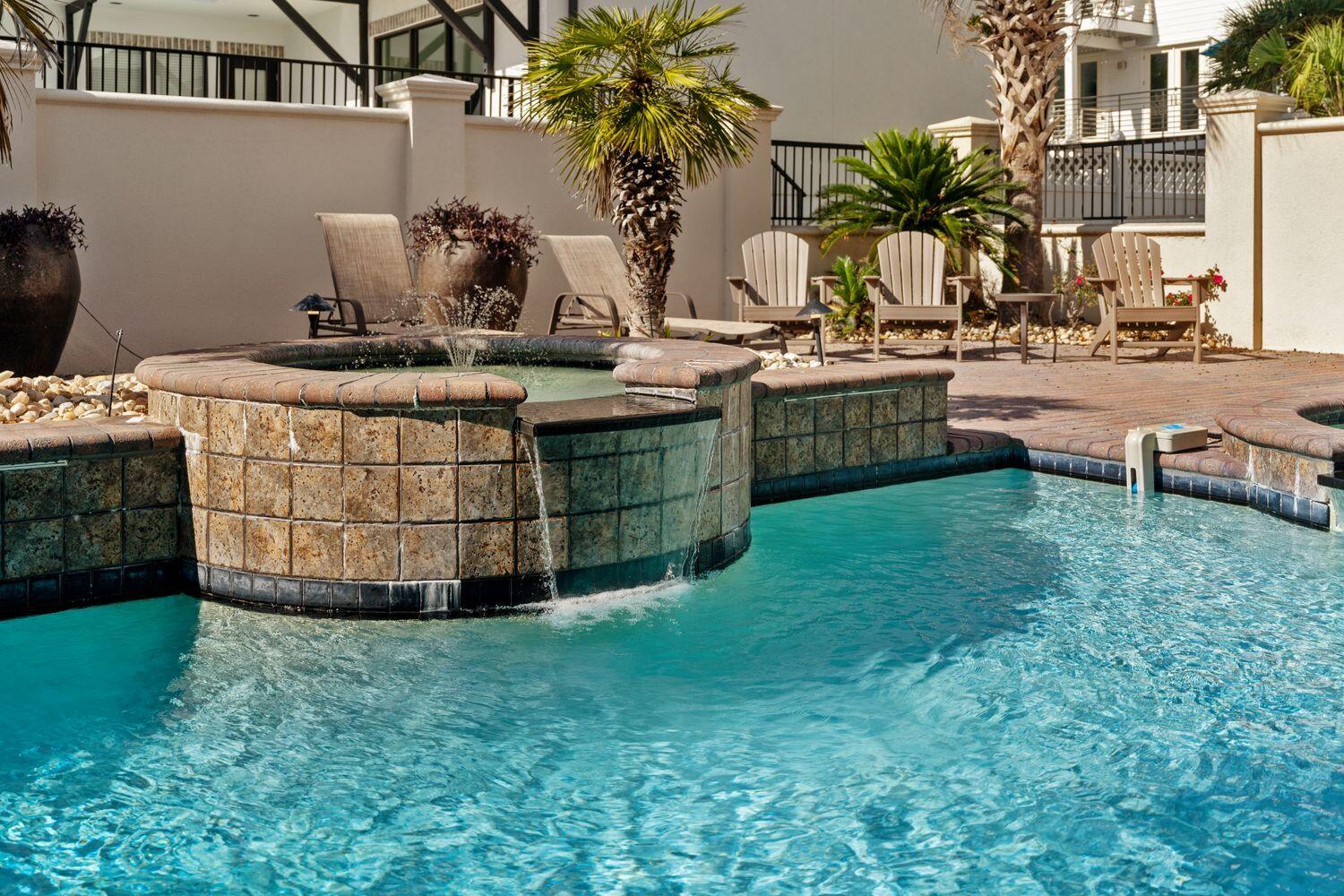 216 Sandtrap Road Miramar Beach, FL 32550 - Photo 4 of 66 a view of a backyard with plants and white tub