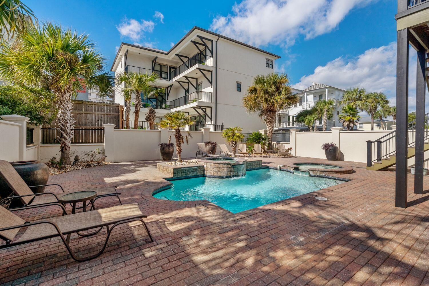 216 Sandtrap Road Miramar Beach, FL 32550 - Photo 58 of 66 a view of a backyard with sitting area