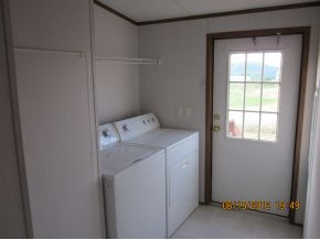 575 Ebenezer Loop Chuckey, TN 37641 - Photo 9 of 11 Laundry