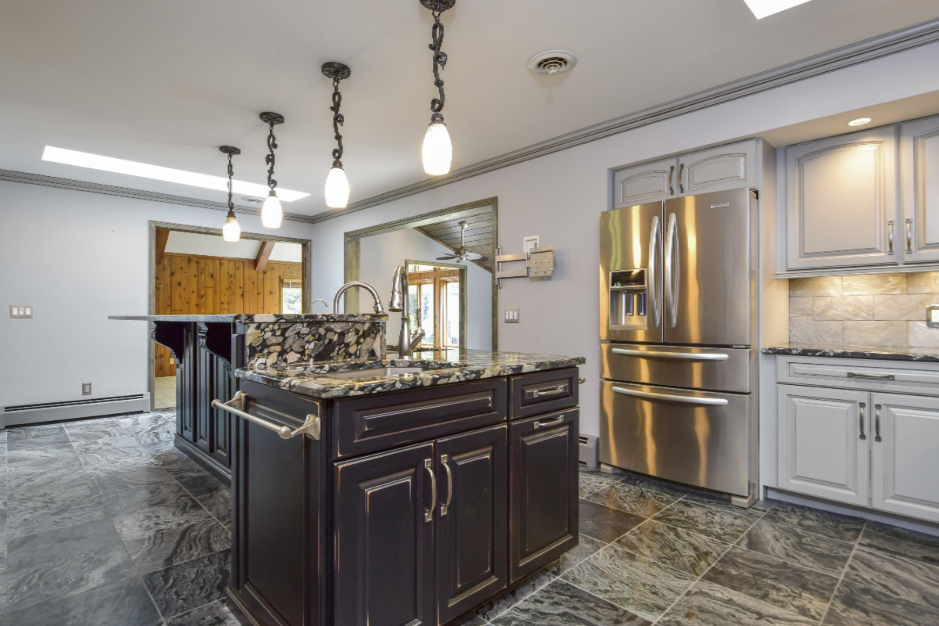 7670 Timber Bluff Road Southeast Ada, MI 49301 - Photo 8 of 32 006-photo-kitchen-7204347