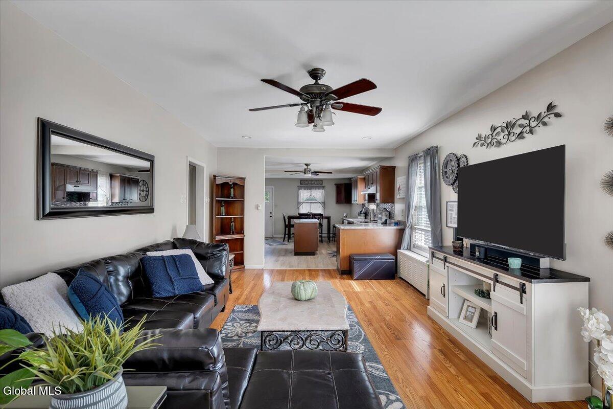 1009 North Westcott Road Rotterdam, NY 12306 - Photo 4 of 37 05-P1567785