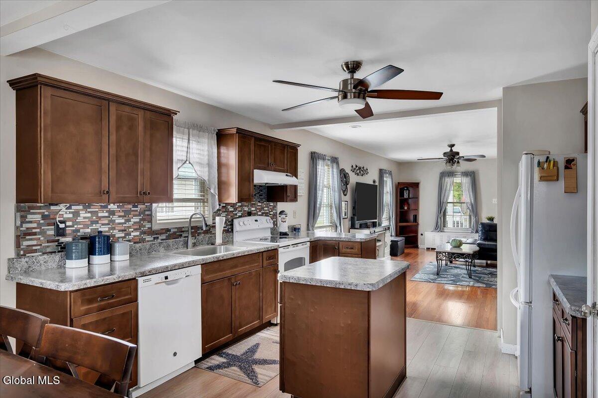 1009 North Westcott Road Rotterdam, NY 12306 - Photo 9 of 37 11-P1567833