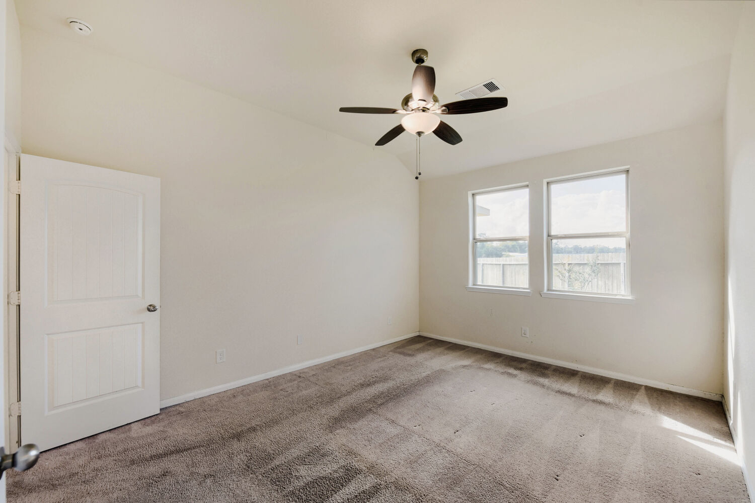 13990 Katlin Road Conroe, TX 77306 - Photo 14 of 28