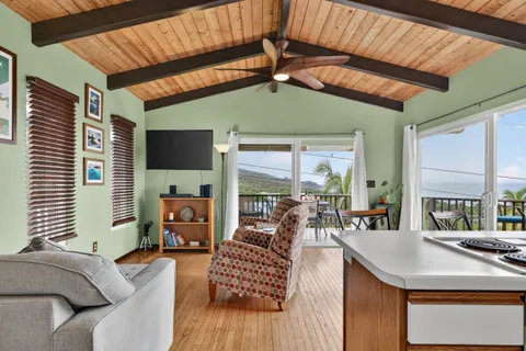 $599,000 | 87-299 Kaohe Road, Captain Cook, HI 96704