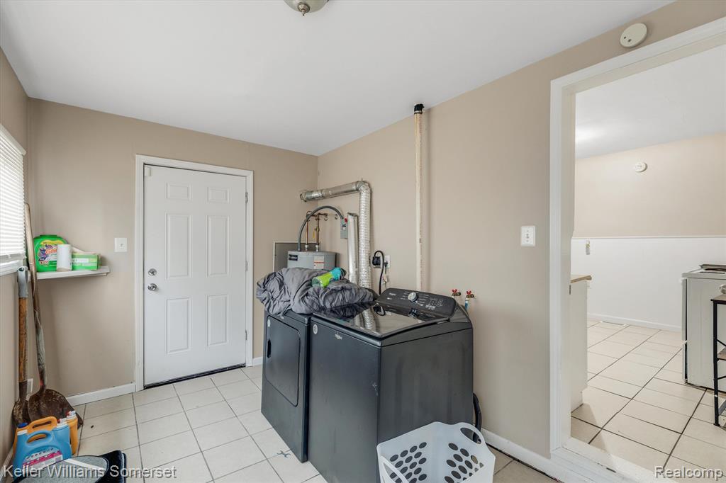 8329 Rivard Avenue Warren, MI 48089 - Photo 12 of 21