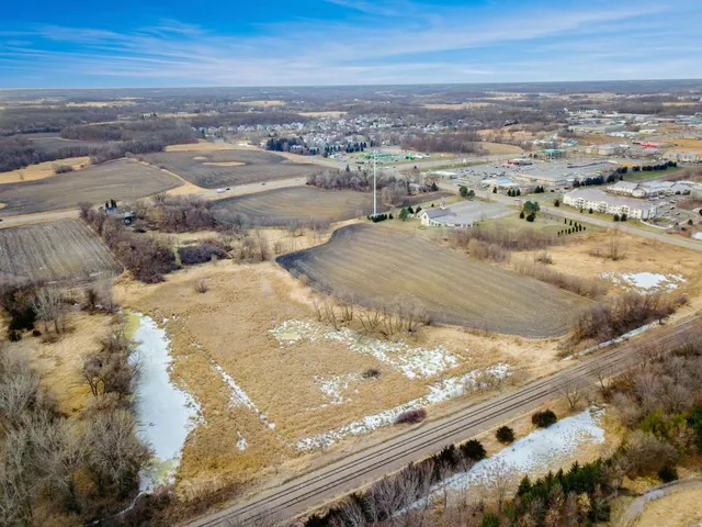 $899,900 | 9560 Highway 12, Delano, MN 55328