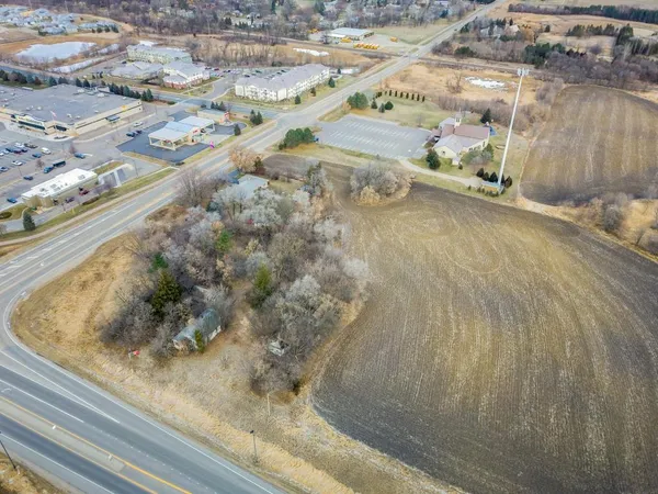 $899,900 | 9560 Highway 12, Delano, MN 55328