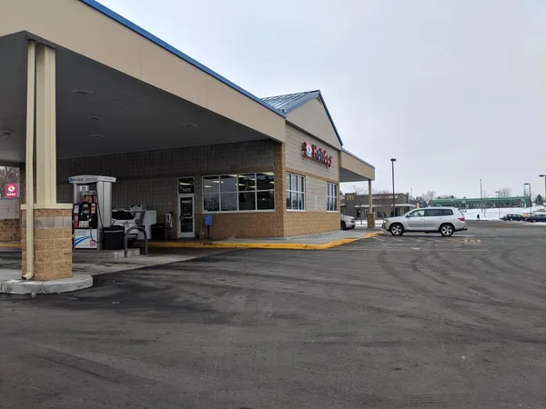 $899,900 | 9560 Highway 12, Delano, MN 55328