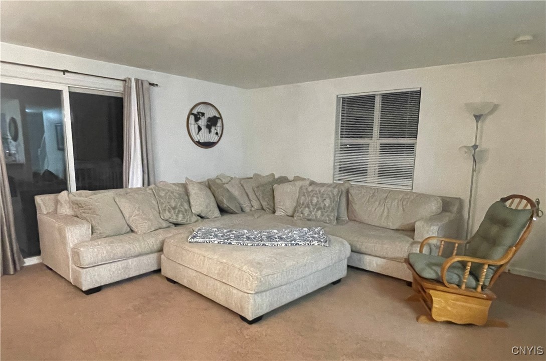 6105 Gillette Road Cicero, NY 13039 - Photo 14 of 36