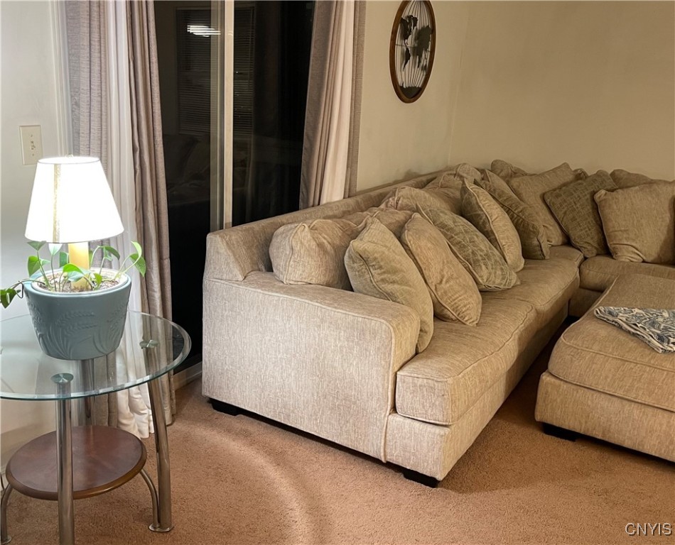 6105 Gillette Road Cicero, NY 13039 - Photo 15 of 36