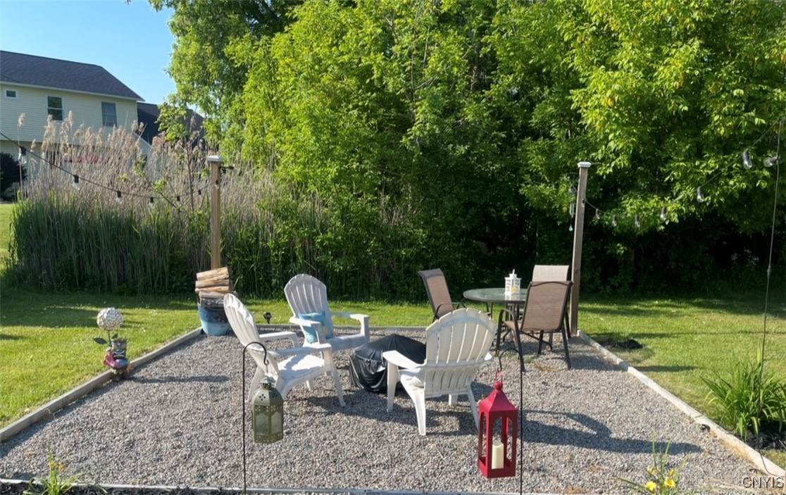 6105 Gillette Road Cicero, NY 13039 - Photo 4 of 36