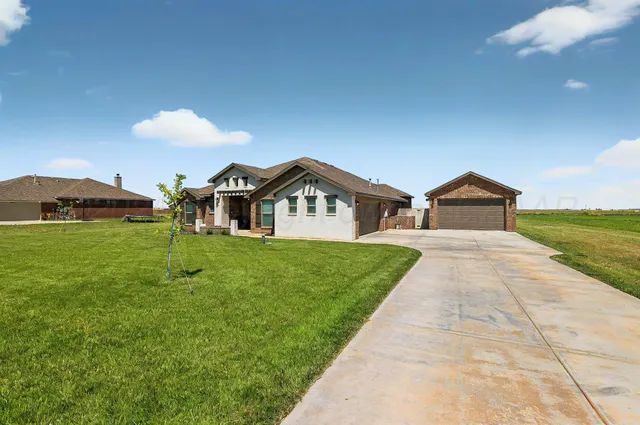 $475,000 | 2701 Daybreak Lane, Amarillo, TX 79124