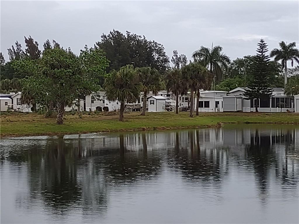 1159 Daniels Road, Unit 208 Moore Haven, FL 33471 - Photo 14 of 30