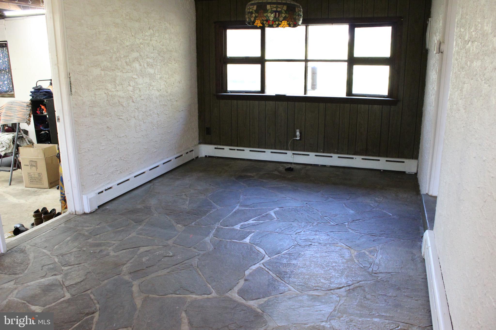 3082 Conestoga Road Glenmoore, PA 19343 - Photo 42 of 45 Enclosed heated breezeway