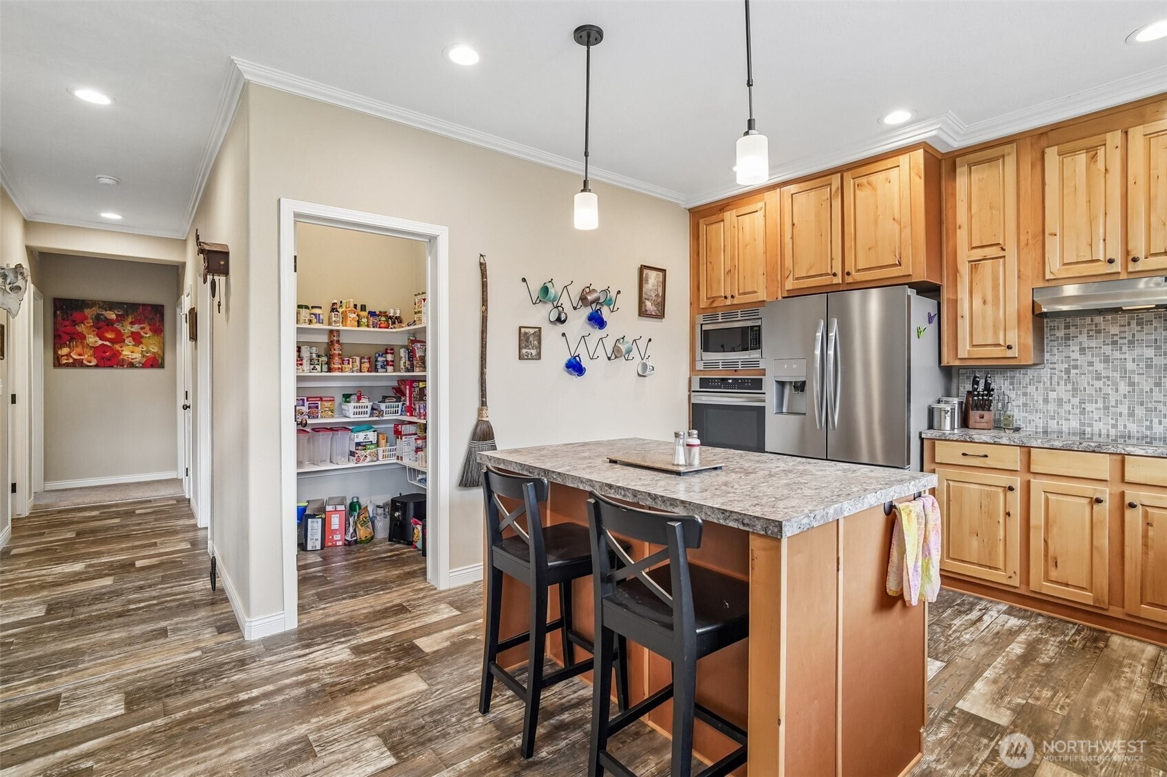 13113 Algyer Road Southeast Rainier, WA 98576 - Photo 11 of 40