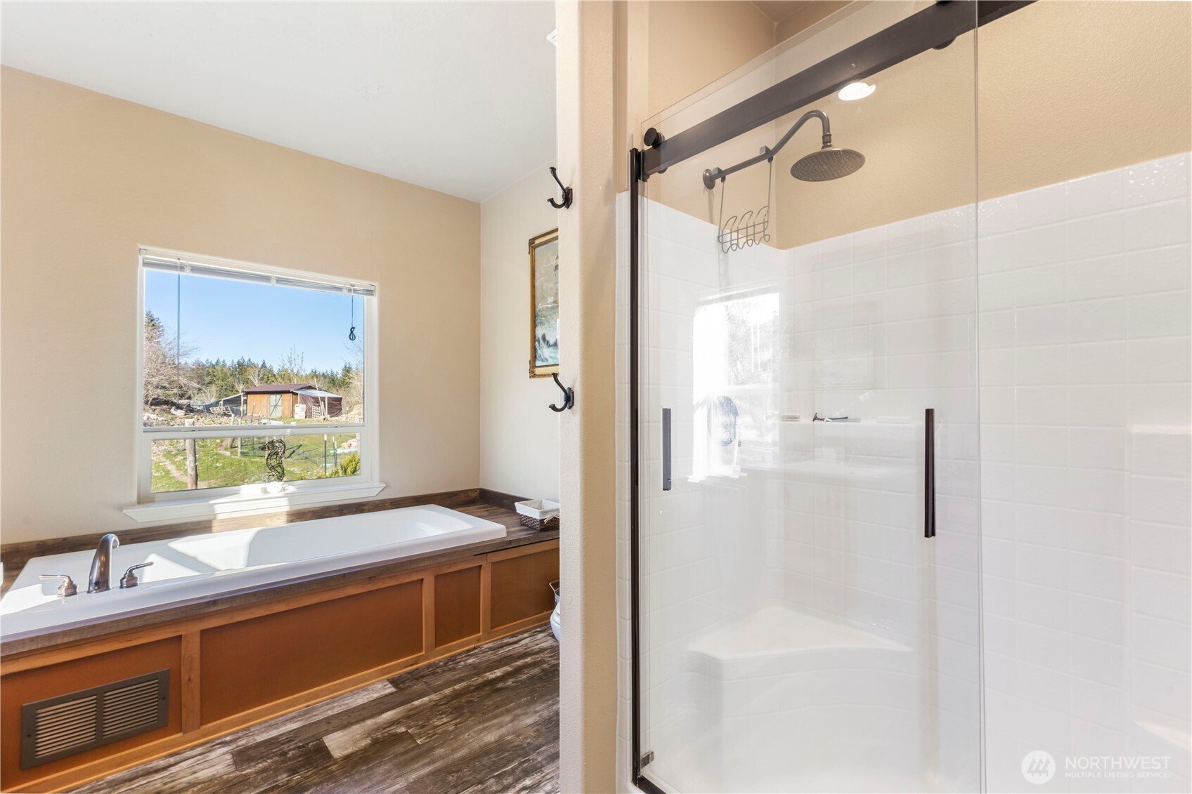 13113 Algyer Road Southeast Rainier, WA 98576 - Photo 17 of 40