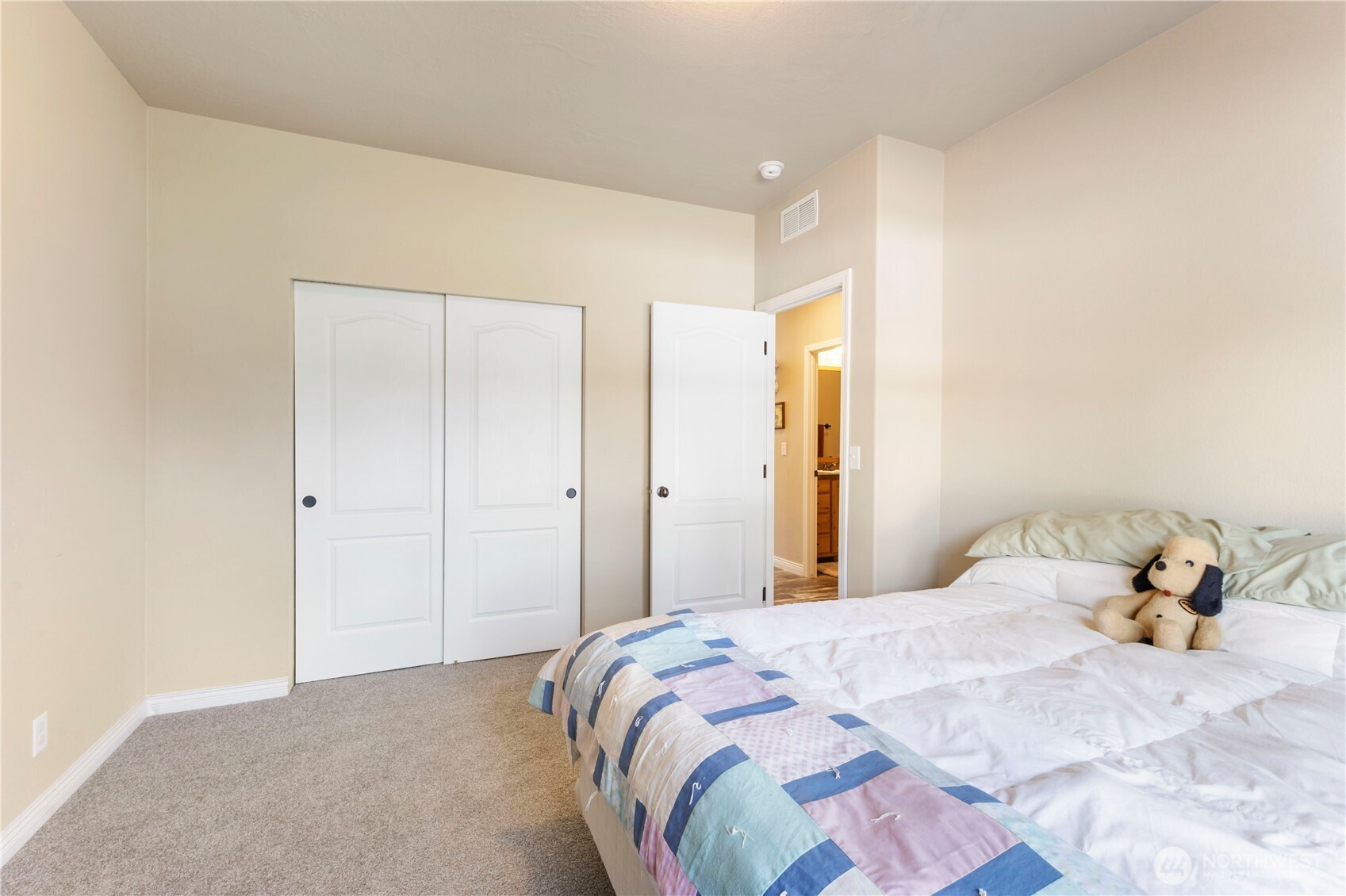 13113 Algyer Road Southeast Rainier, WA 98576 - Photo 20 of 40
