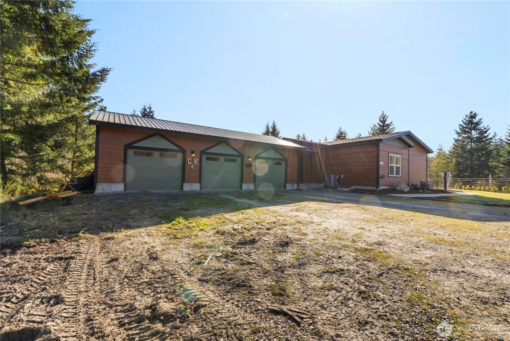 13113 Algyer Road Southeast Rainier, WA 98576 - Photo 28 of 40