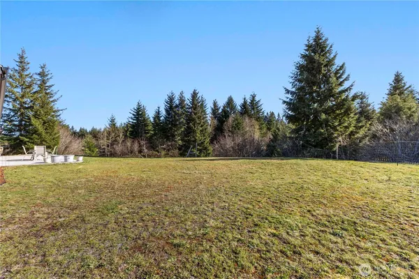$750,000 | 13113 Algyer Road Southeast, Rainier, WA 98576