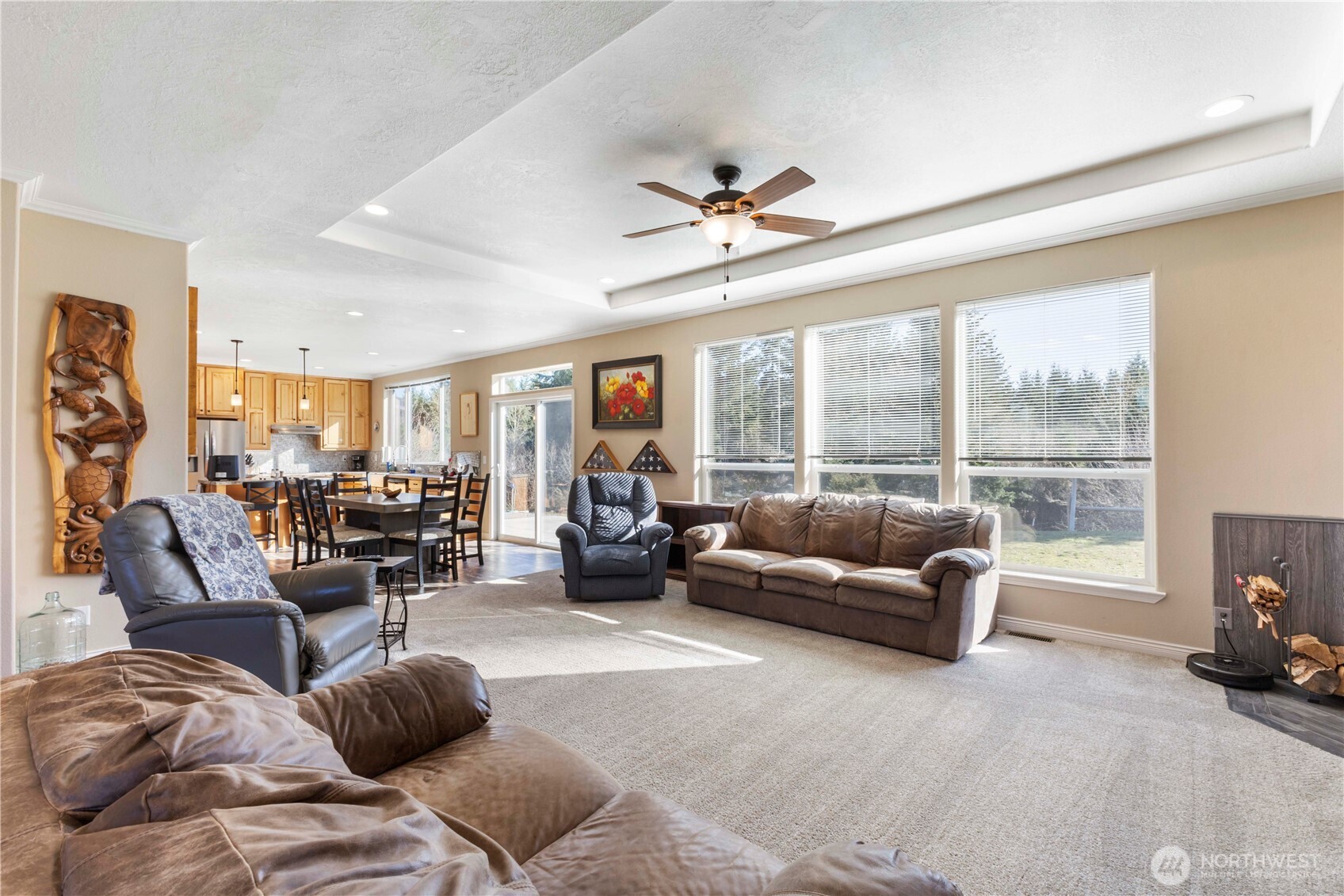 13113 Algyer Road Southeast Rainier, WA 98576 - Photo 4 of 40