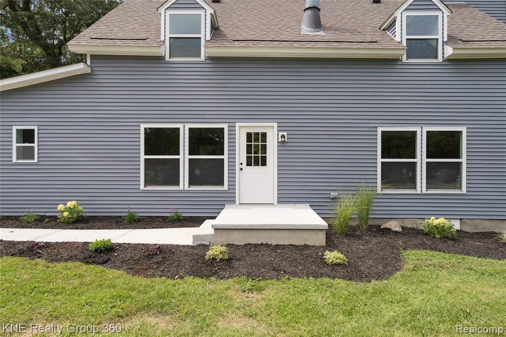 3480 East Coon Lake Road Howell, MI 48843 - Photo 2 of 36